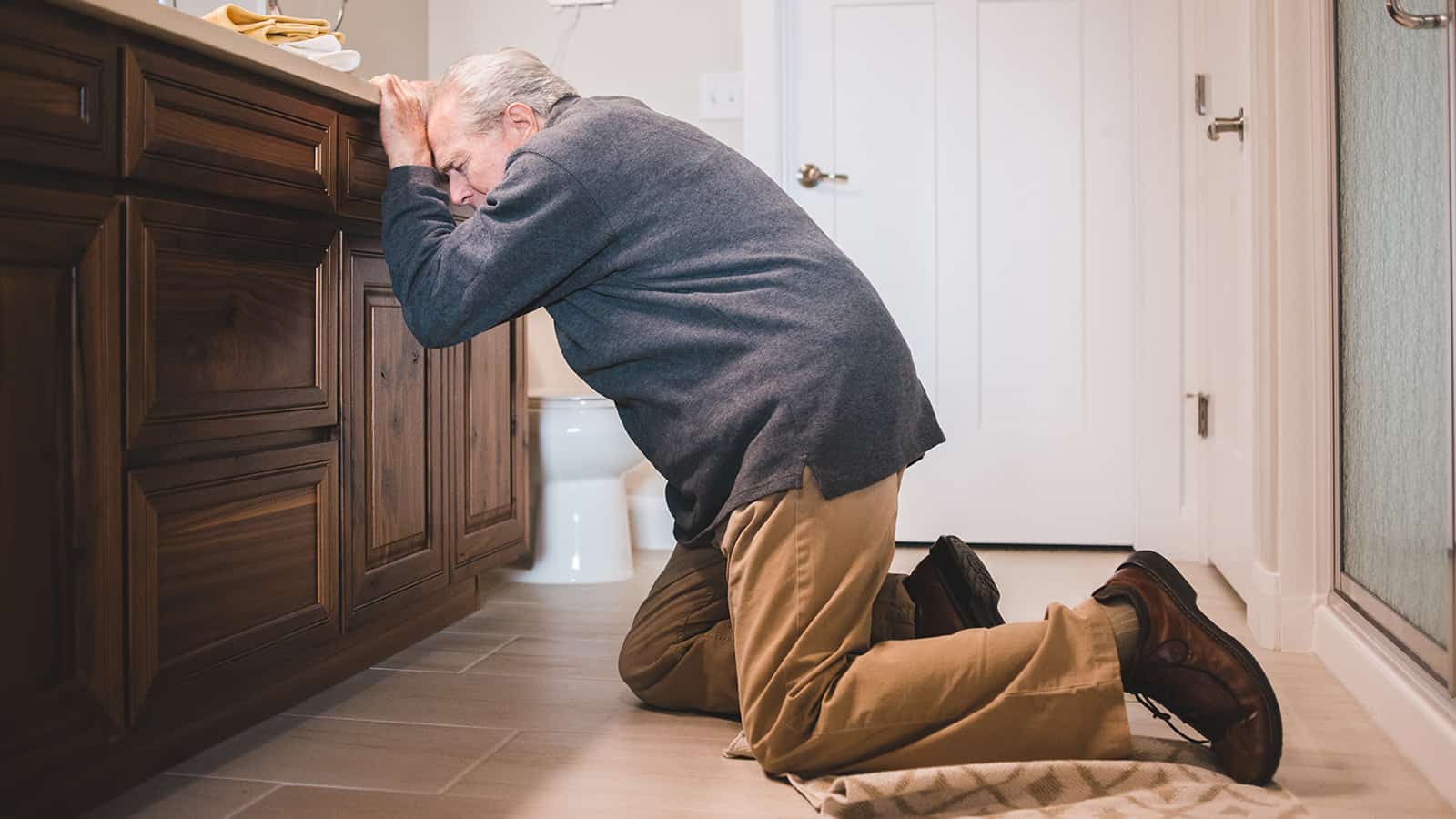 7 tips for preventing falls in ageing patients at home